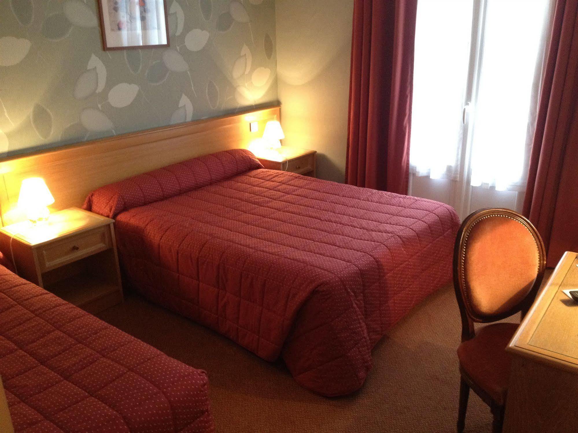 Hotel Boileau Paris Exterior photo