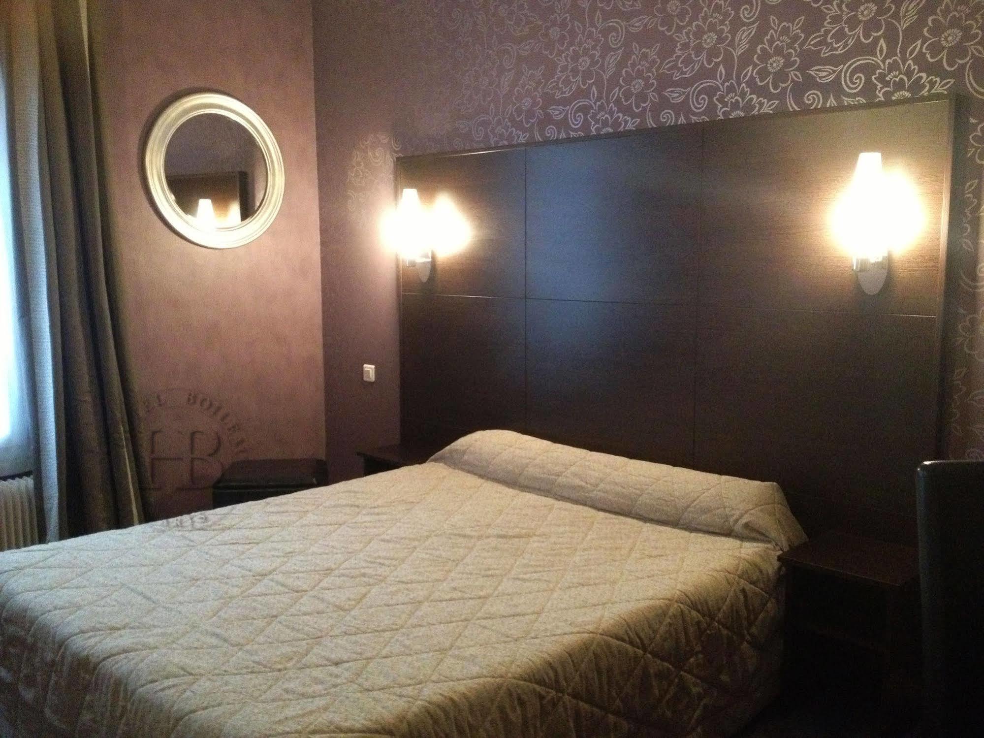 Hotel Boileau Paris Exterior photo